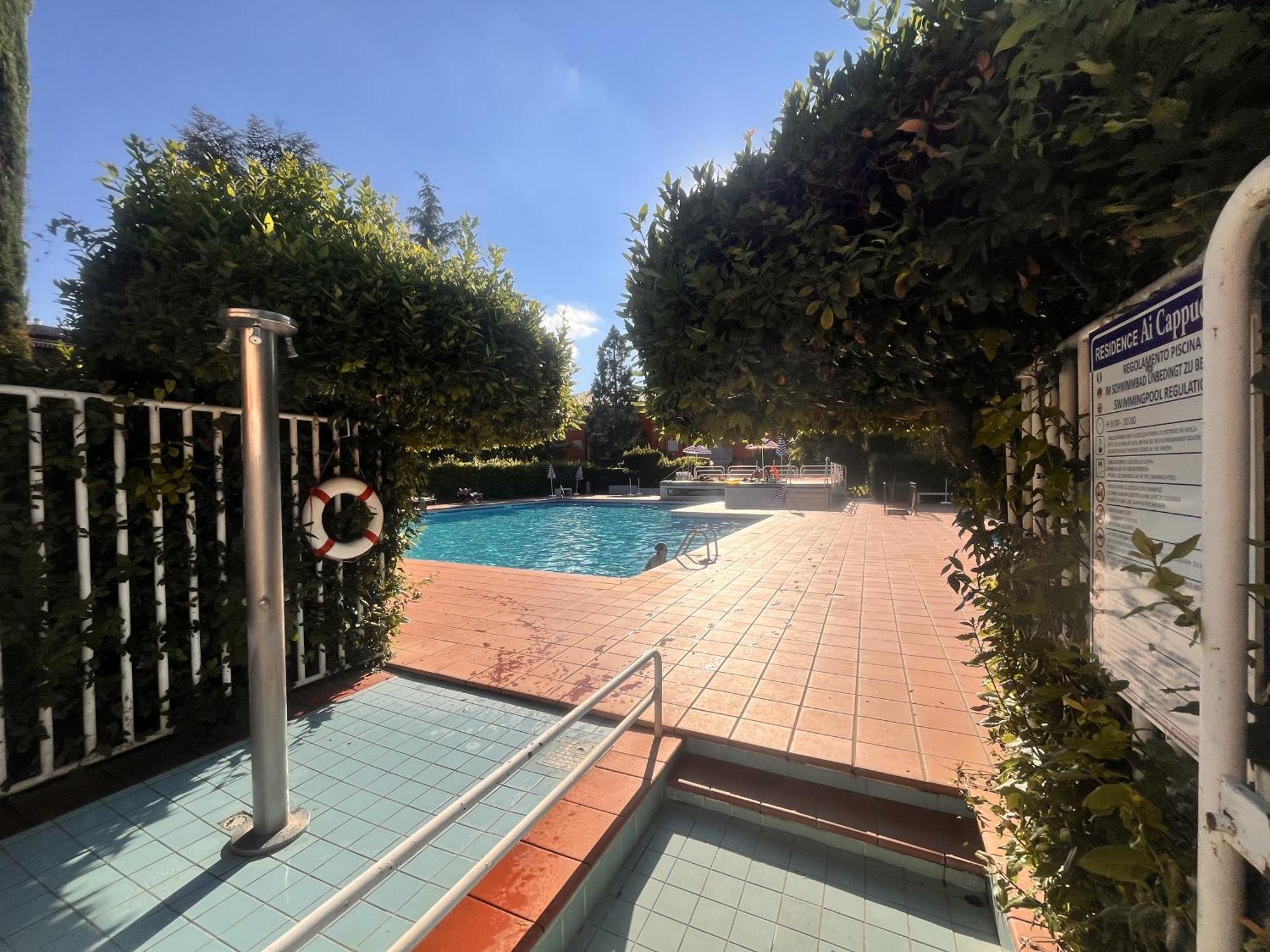 200mt Lake - Flower With Pool & Tennis